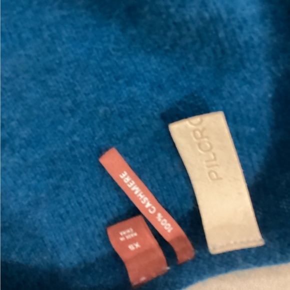 Pilcro Teal V-Neck Cropped Cashmere Sweater - Picture 3 of 3